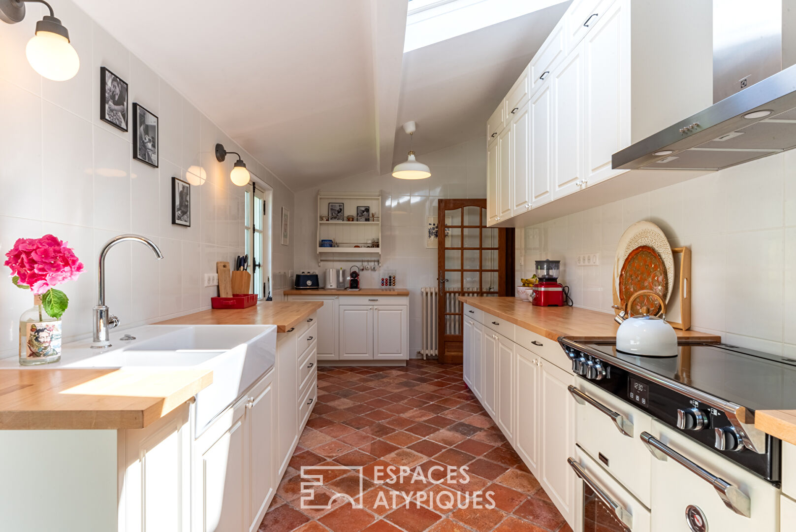 Cottage normand rénové avec dépendances dans un parc arboré