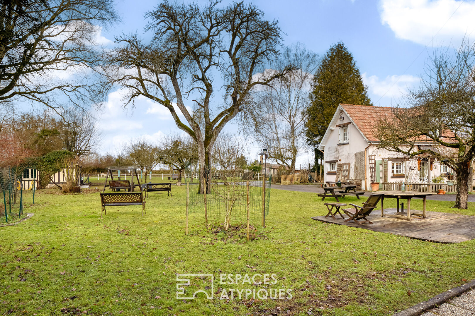 Longère de charme au coeur d&rsquo;un verger bucolique