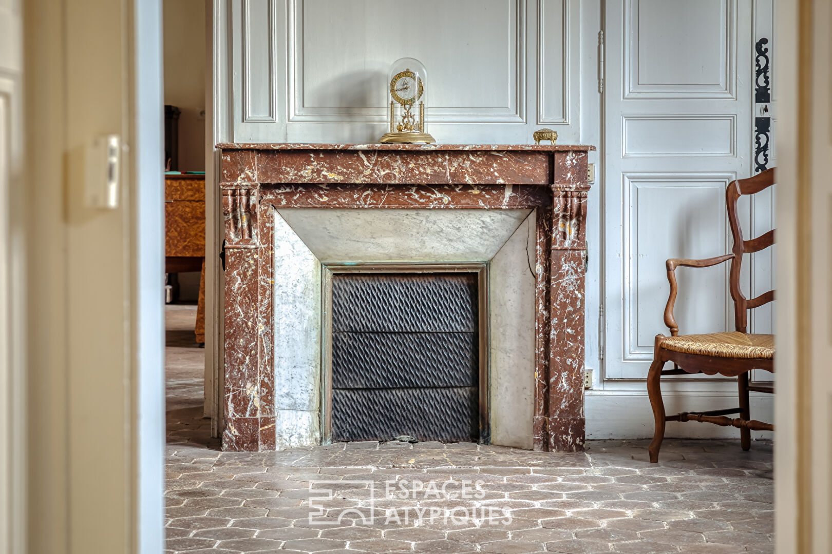 Longère de caractère avec de nombreuses dépendances à rénover