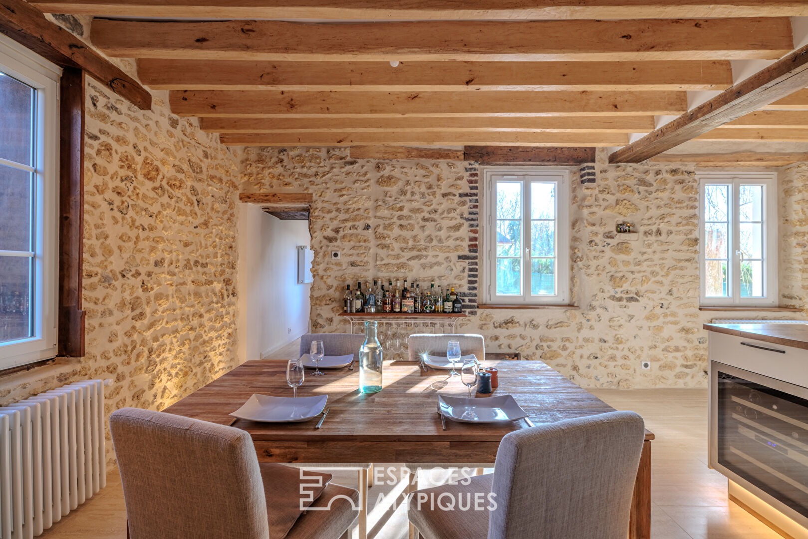 Ancien chai rénové avec vue sur l&rsquo;Eure