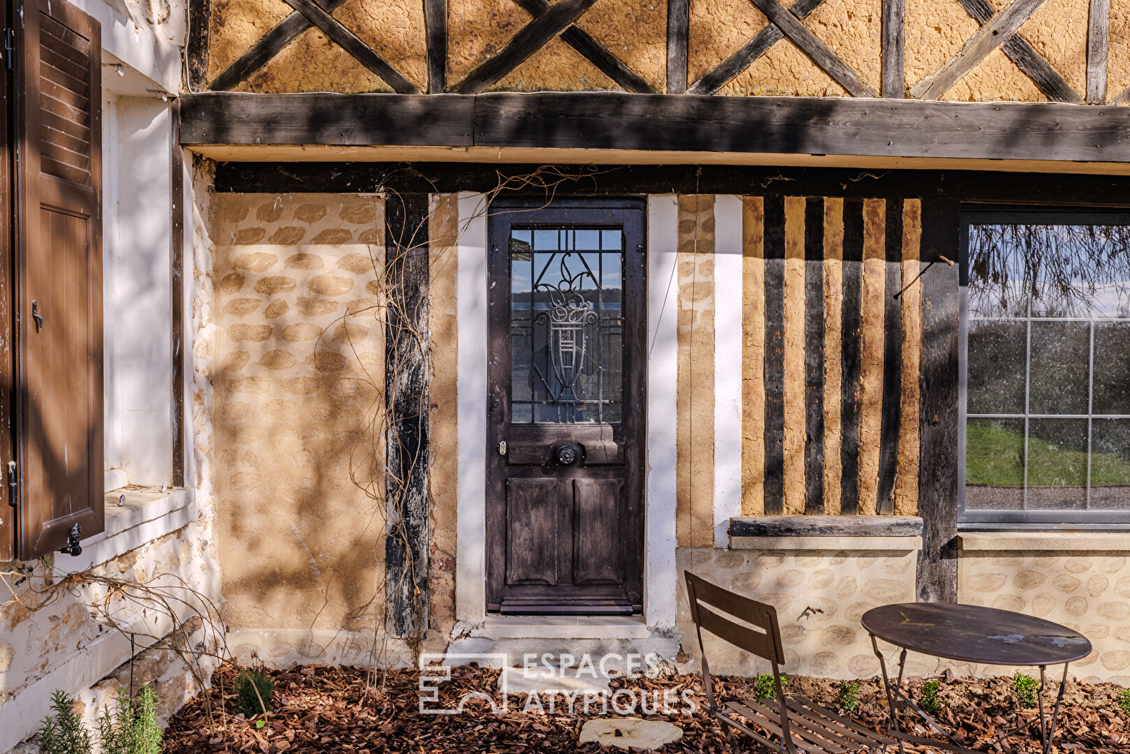 Ancien chai rénové avec vue sur l&rsquo;Eure
