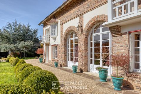 Entre briques et rivière : Ancien moulin de caractère et ses vastes dépendances