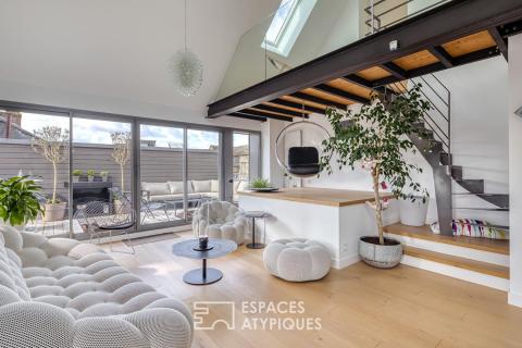 Triplex au design contemporain avec terrasse et vue