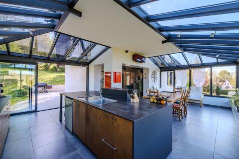 Maison avec forêt privée et terrain constructible