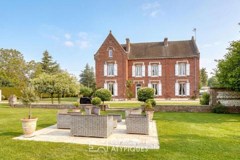 Maison de maître de 1860 dans un parc arboré