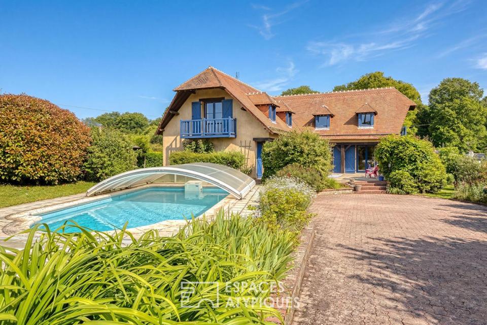 Maison de campagne avec piscine couverte