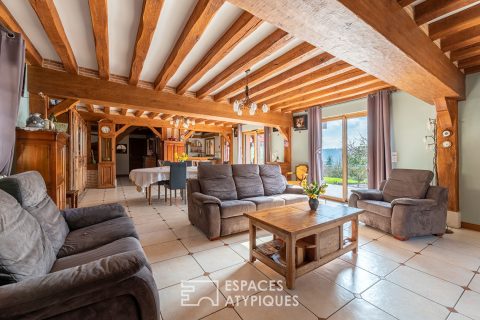 Maison normande avec vue exceptionnelle sur la vallée