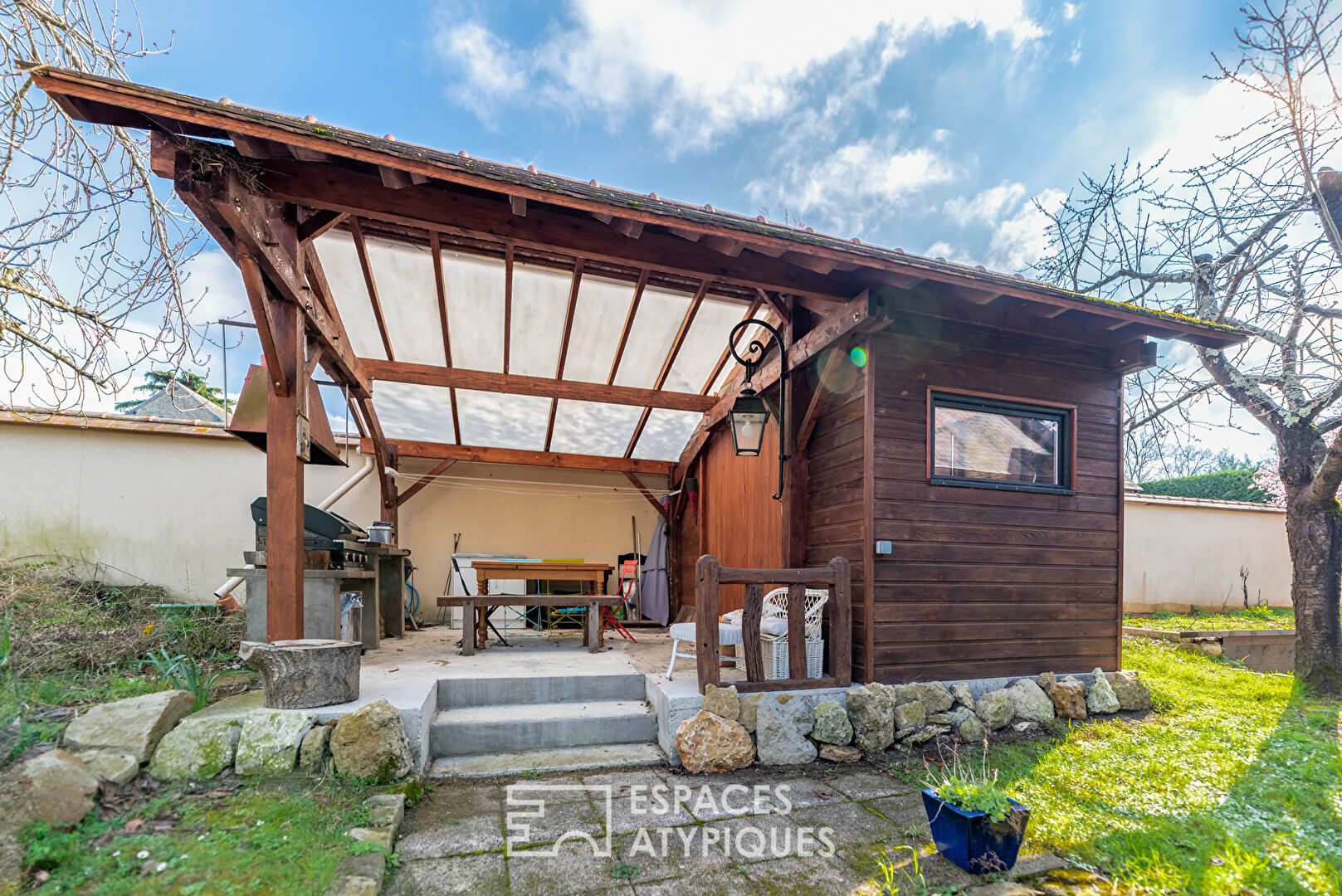 Maison contemporaine avec extension à finaliser