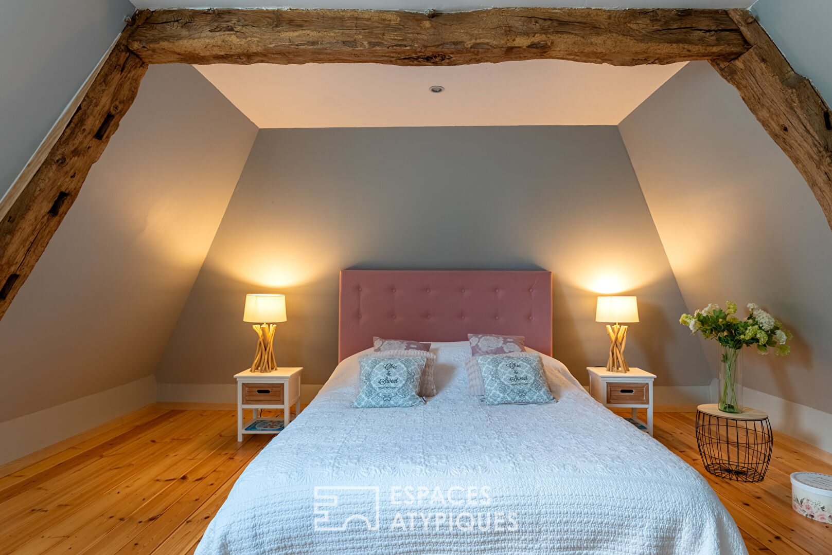 18th century manor house with a swimming pool in an enchanting setting
