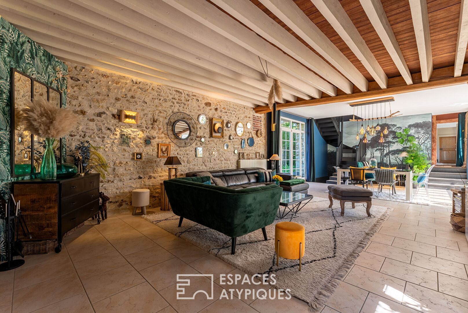 Old renovated farmhouse with swimming pool