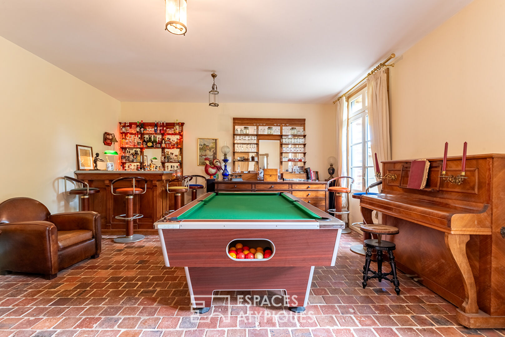 Country property in the heart of the city