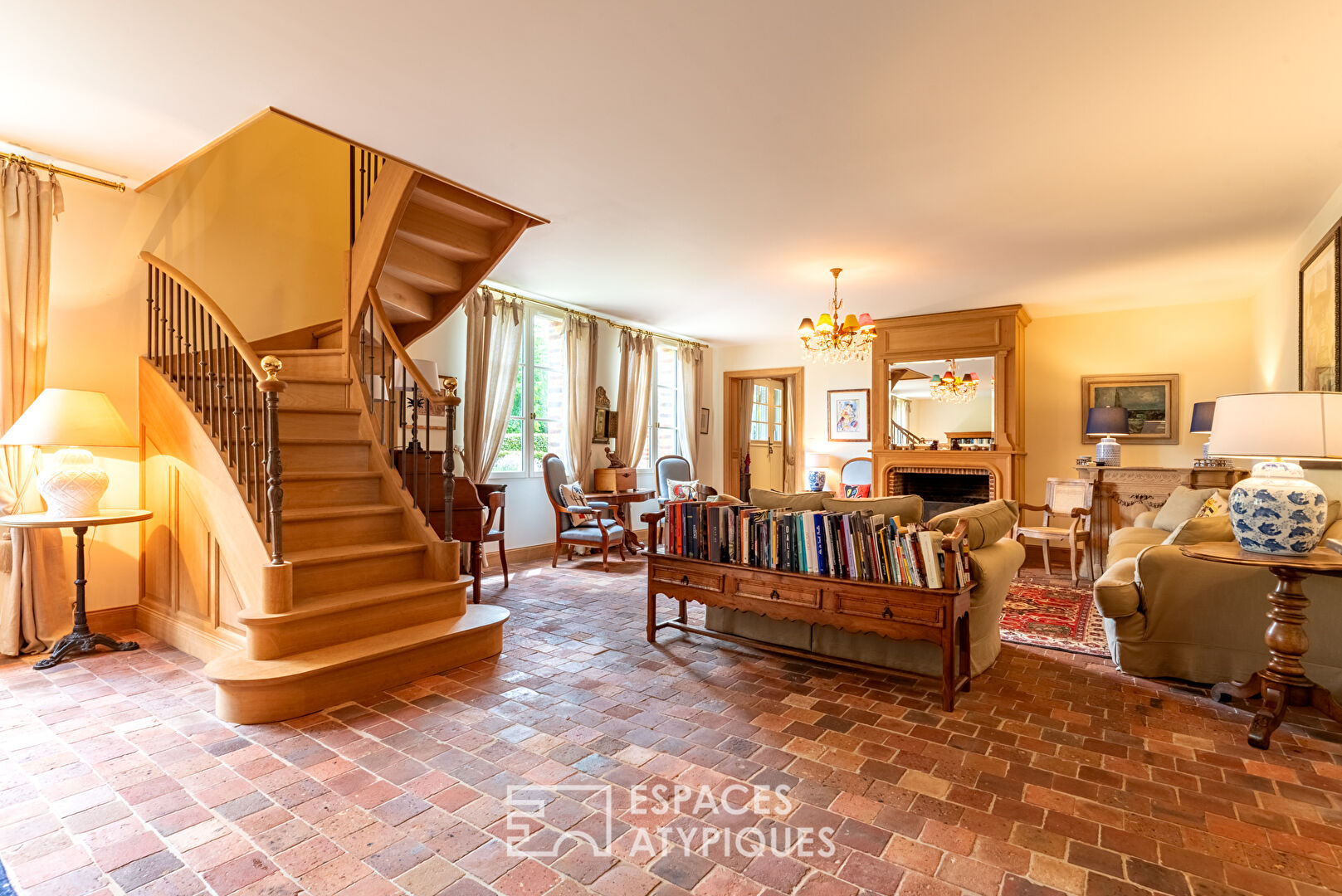 Country property in the heart of the city