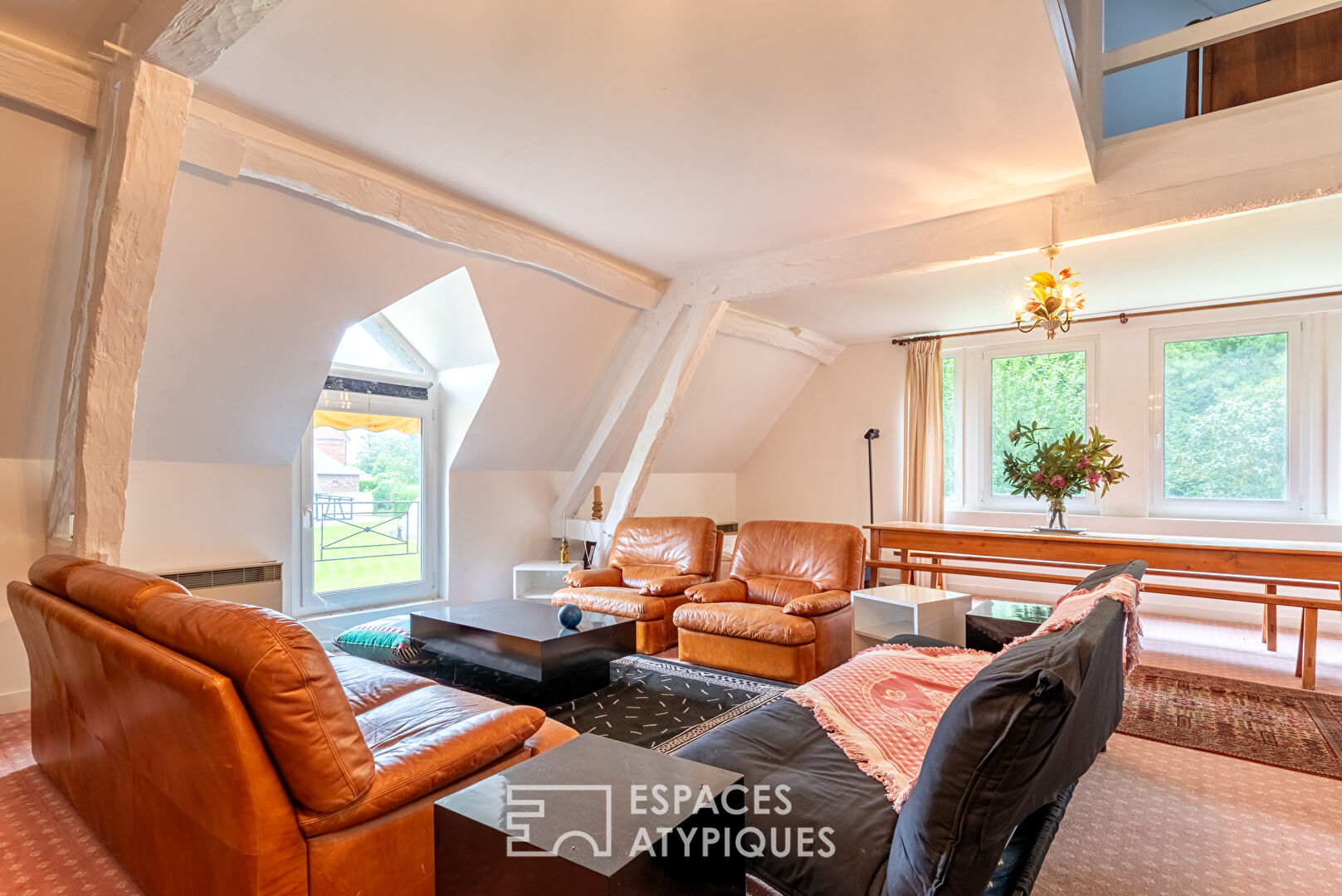 Longère avec maison d’amis dans un cadre historique