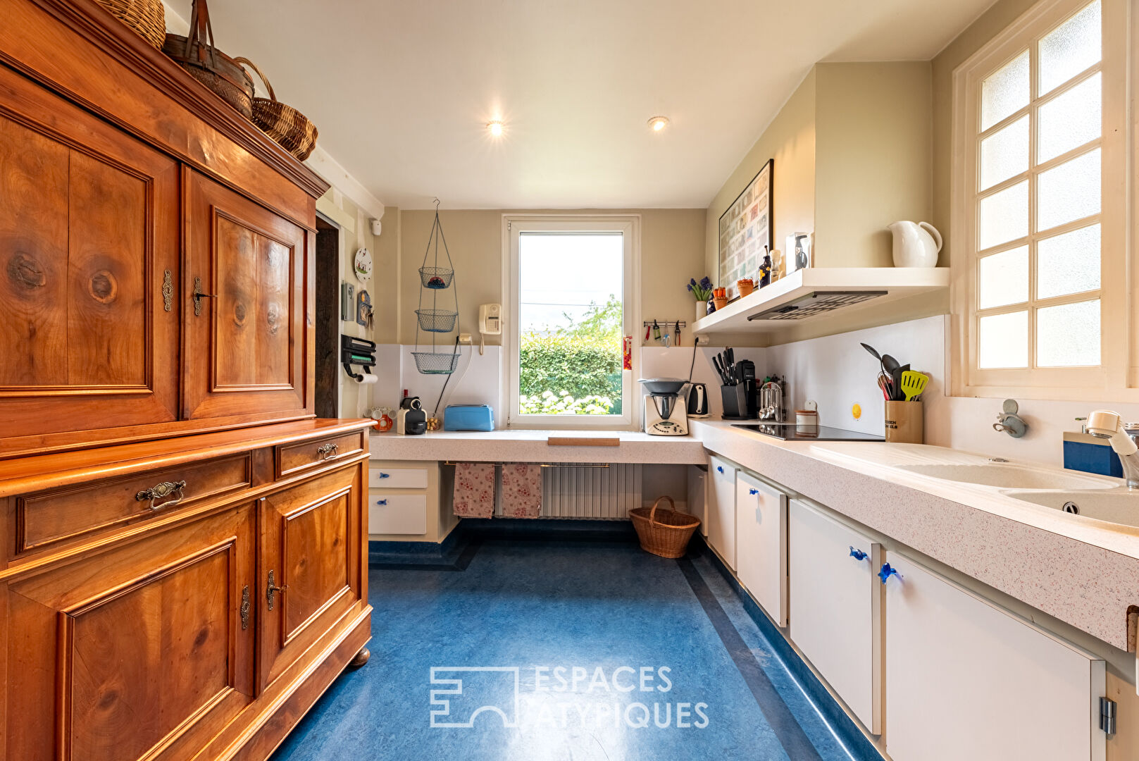 Longère avec maison d’amis dans un cadre historique