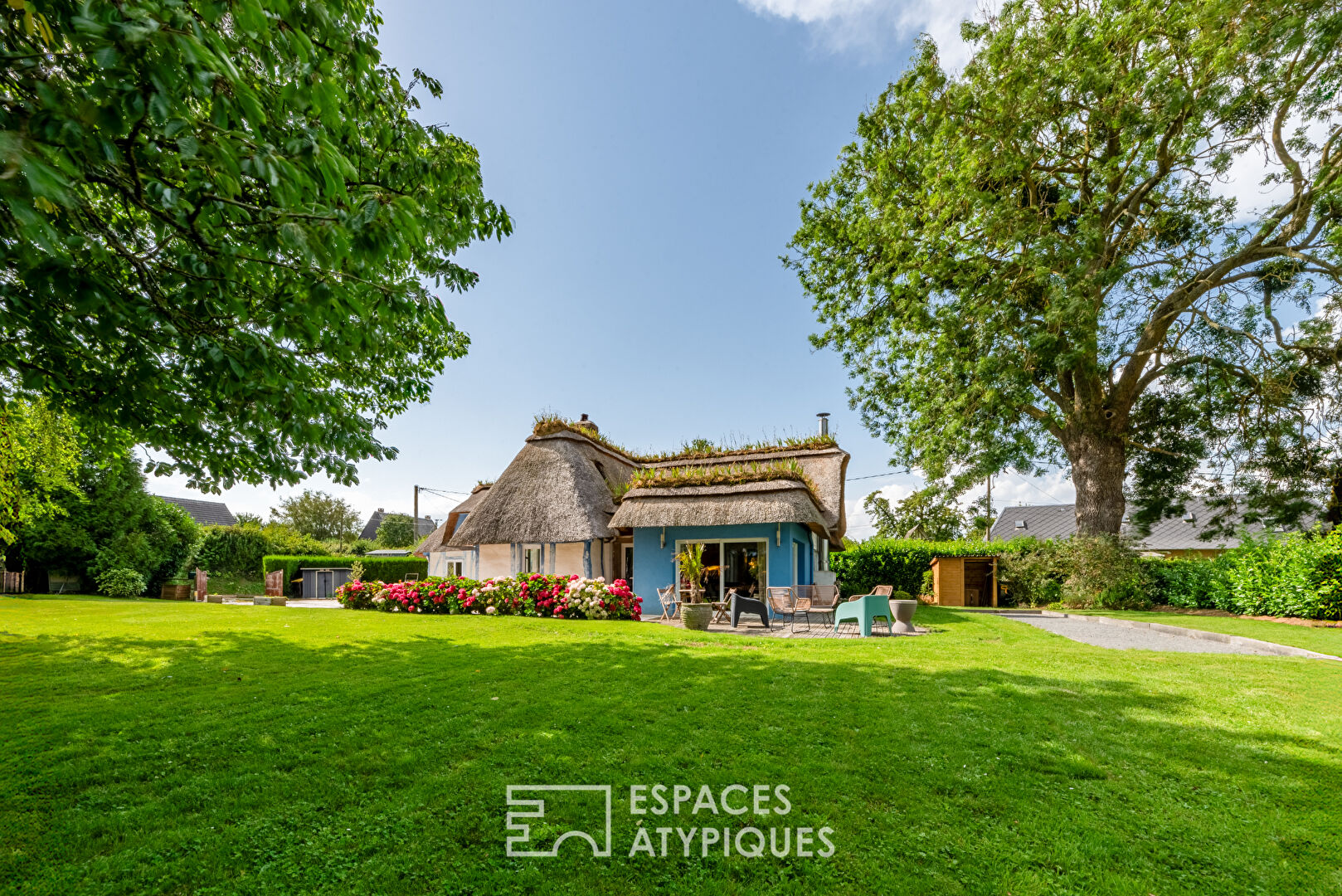 Characterful cottage in the Normandy countryside