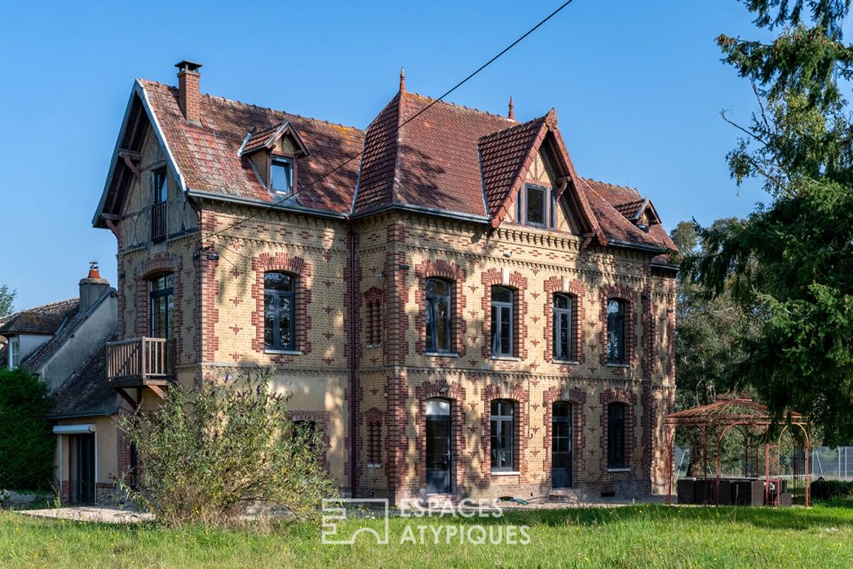 Maison de Maître du 19eme siècle rénovée avec piscine et tennis