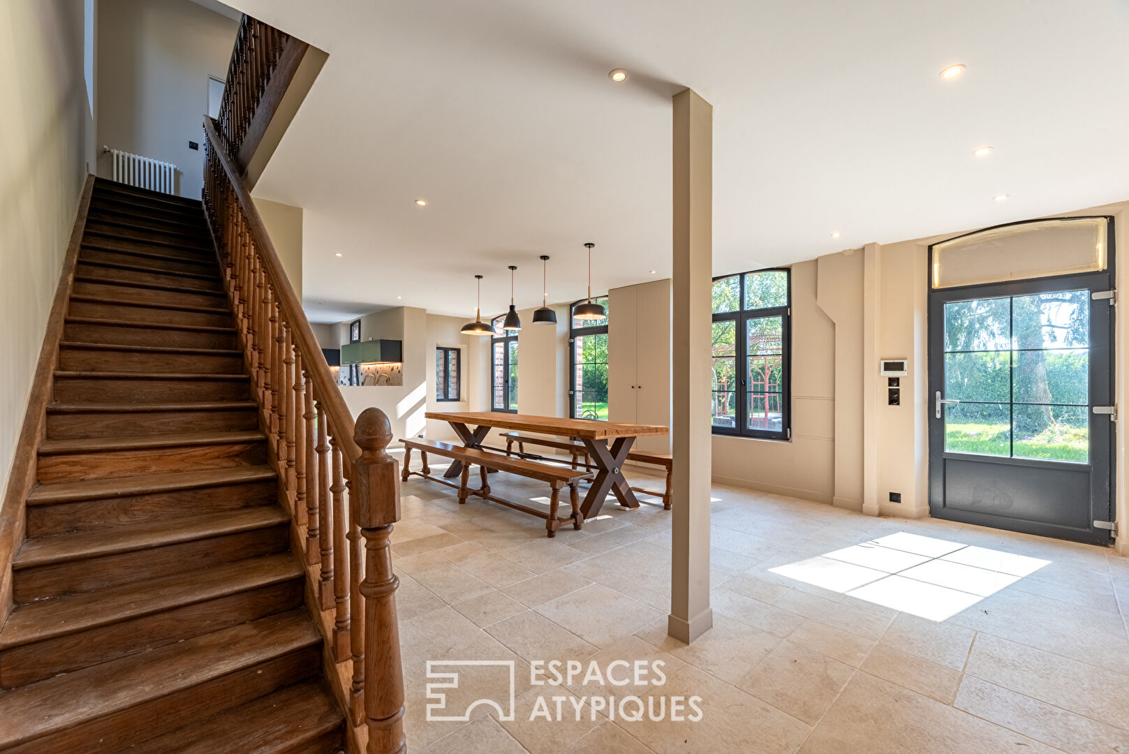 Maison de Maître du 19eme siècle rénovée avec piscine et tennis
