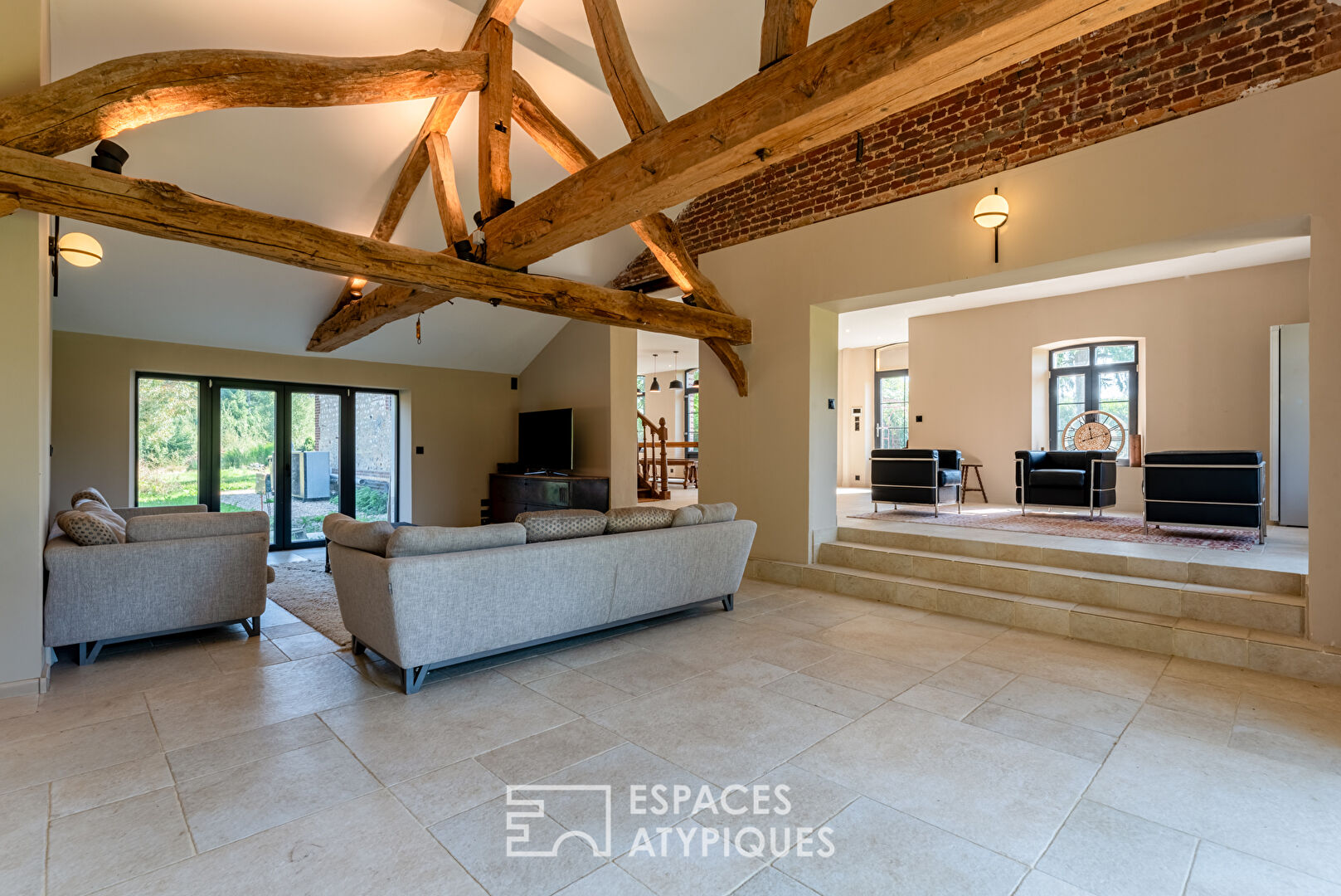 Maison de Maître du 19eme siècle rénovée avec piscine et tennis