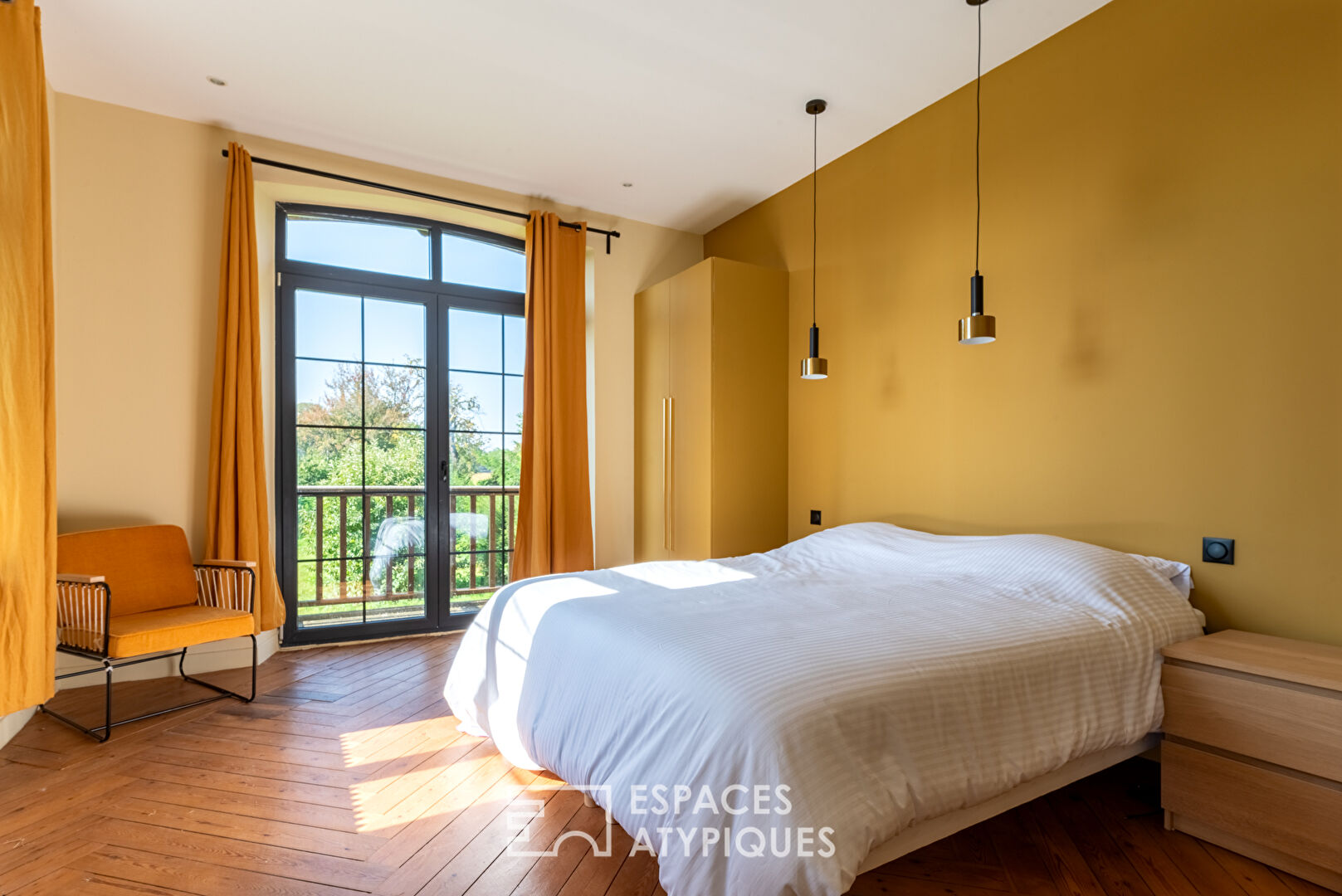 Maison de Maître du 19eme siècle rénovée avec piscine et tennis