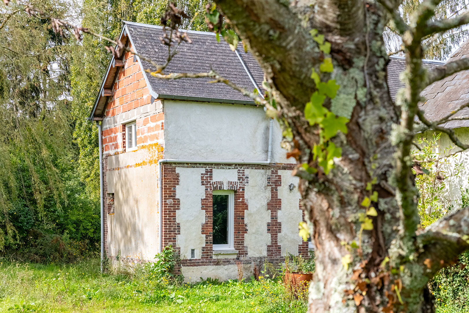 Farmhouse built in 1862 to be renovated