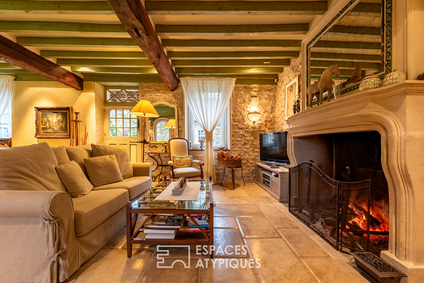 Ancienne ferme du 19ème réhabilitée avec dépendances et poolhouse