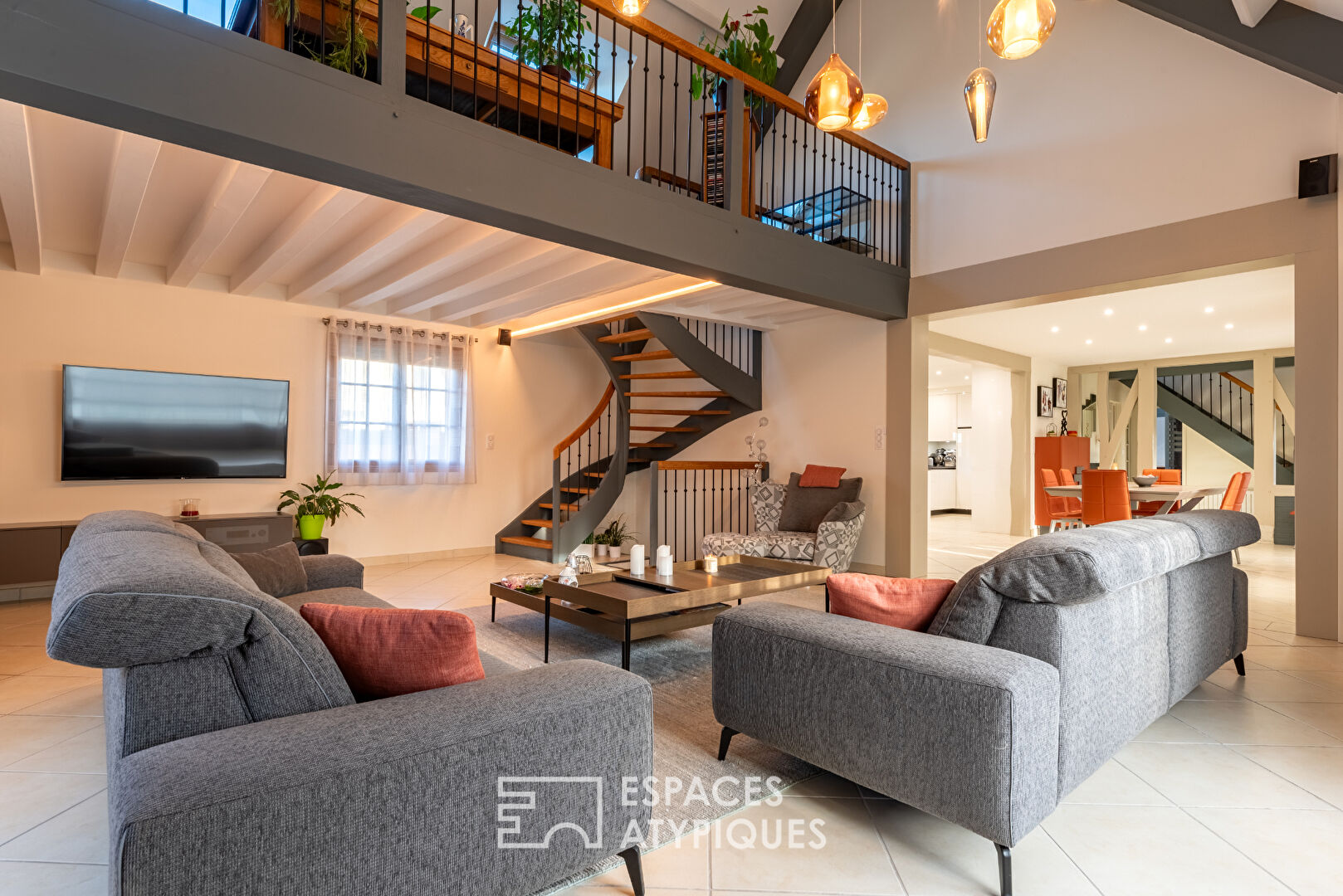 Contemporary, high-end and renovated