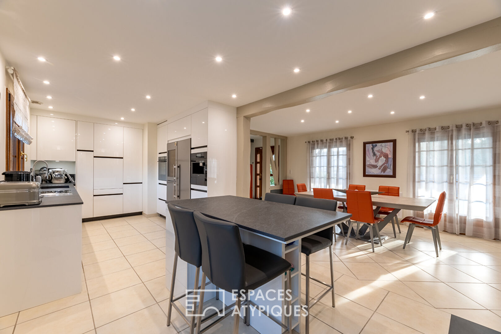 Contemporary, high-end and renovated