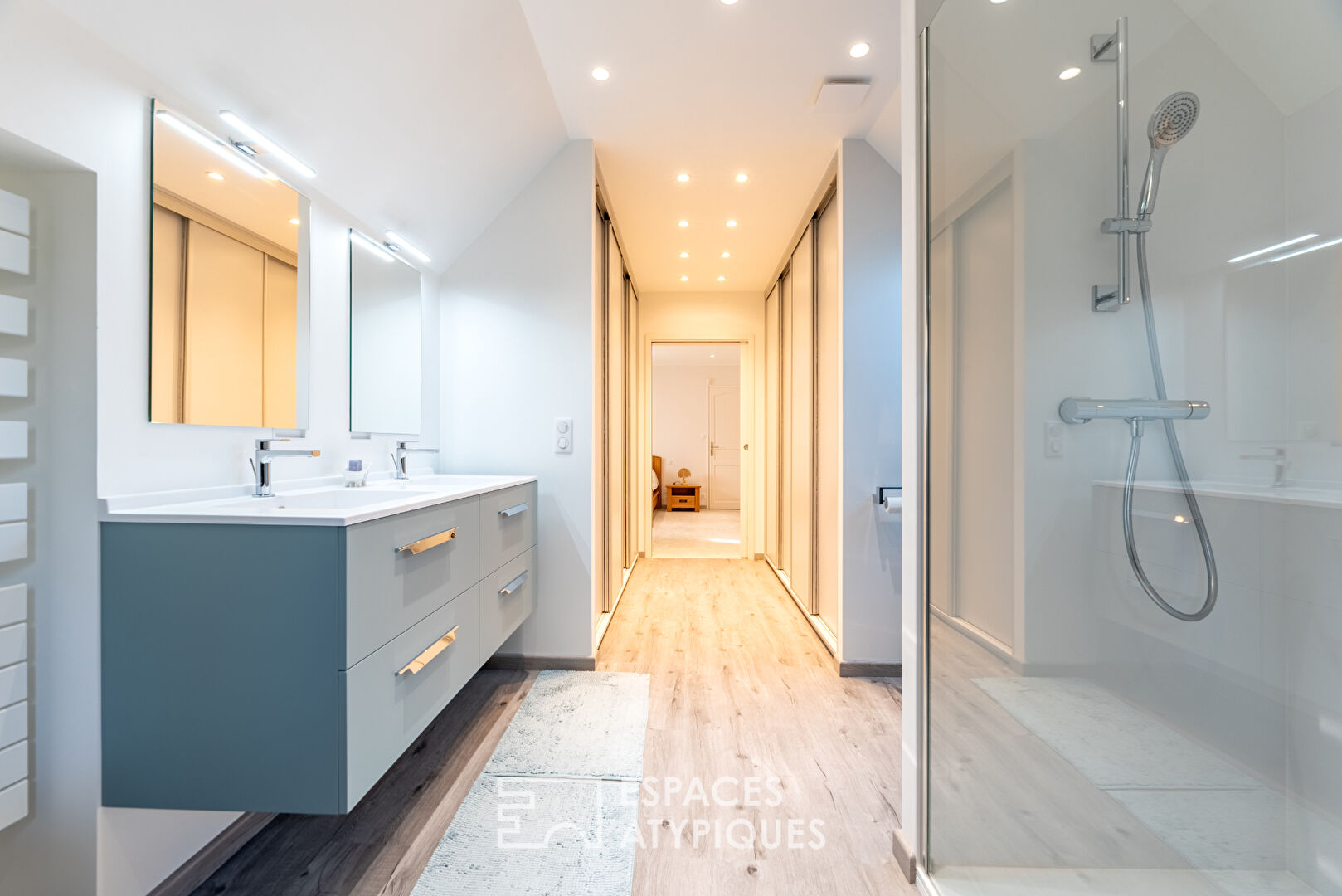 Contemporary, high-end and renovated