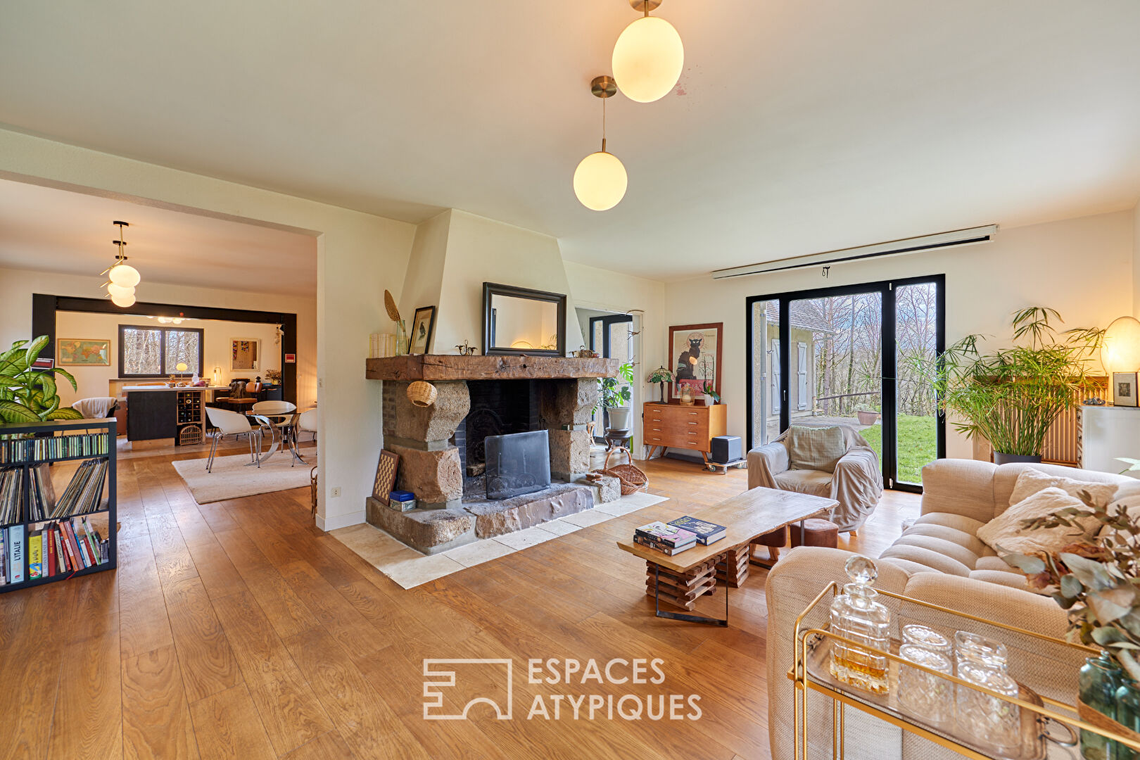 1970s property revisited in wooded park in central Bernay