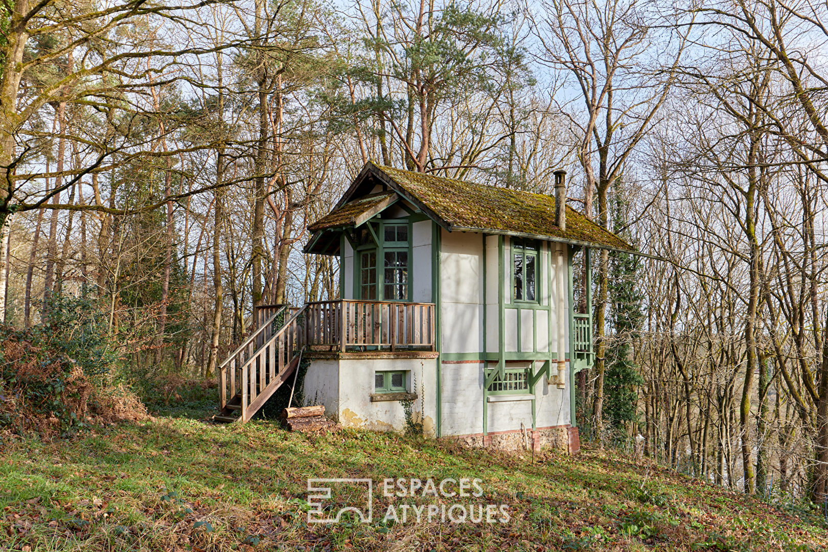 1970s property revisited in wooded park in central Bernay