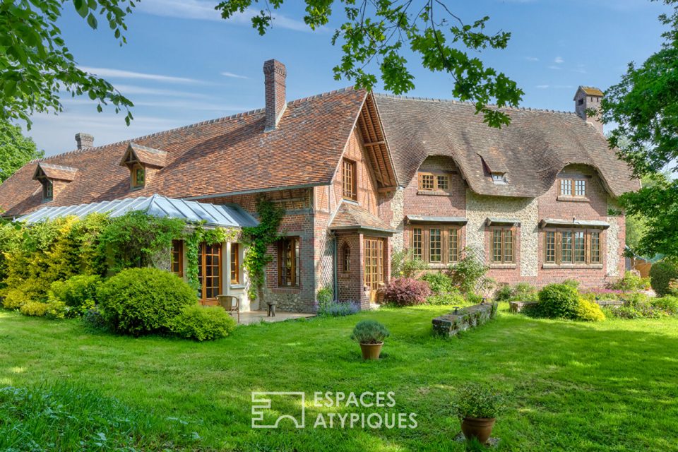Manoir anglo-normand avec maison d'amis dans un parc du château