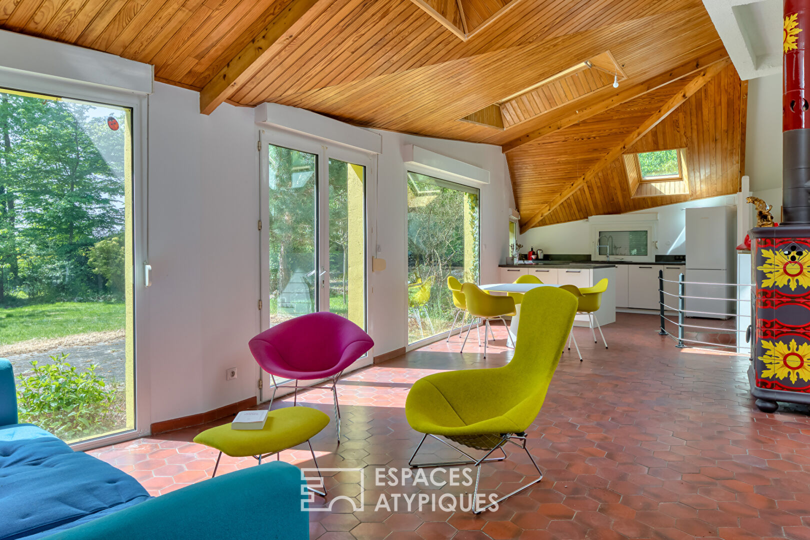 Architect-designed house on the edge of the Champ de Bataille Golf Course