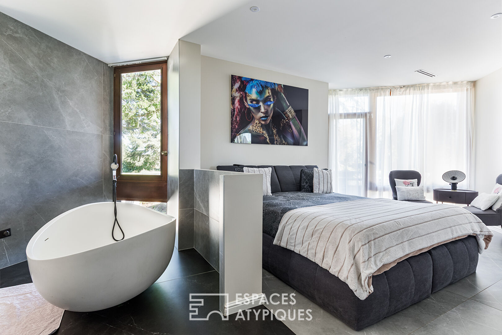 Villa d’architecte avec piscine et parc arboré aux portes de Montauban