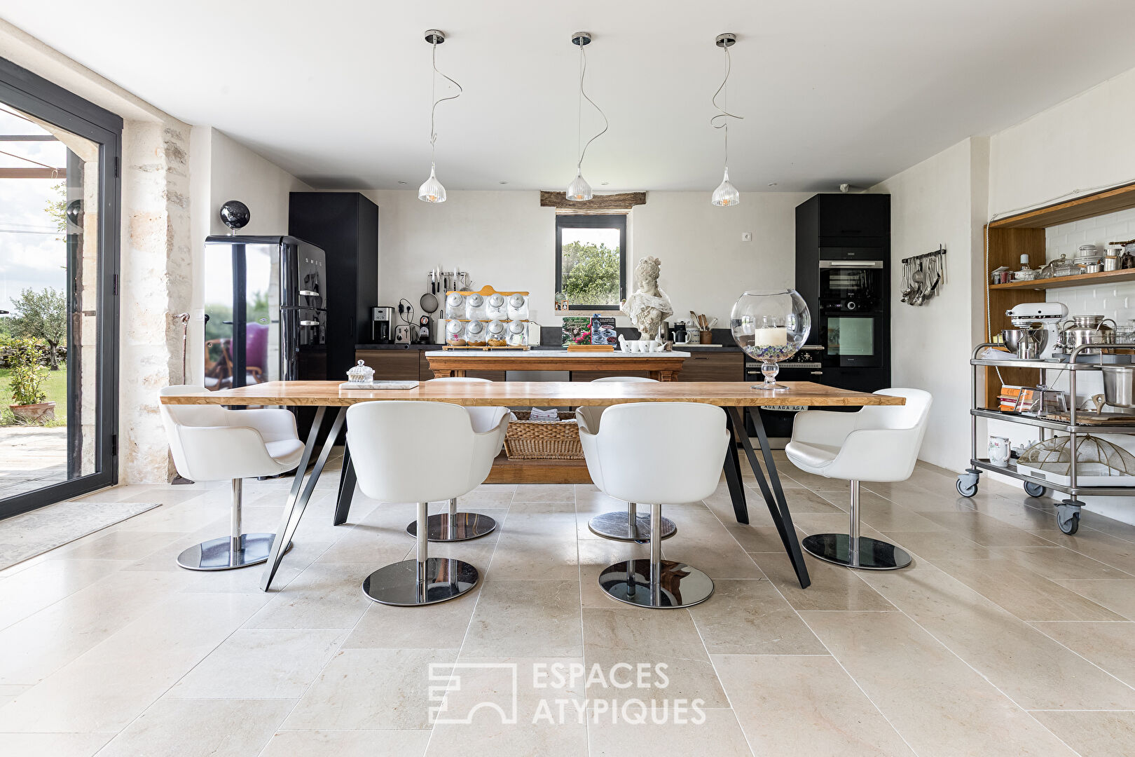 Grange de charme rénovée en loft au coeur du Quercy