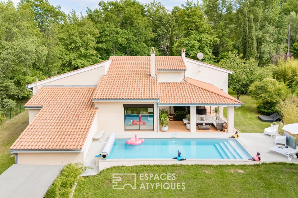 Maison d'architecte avec piscine et parc arboré - Quartier le Fau.