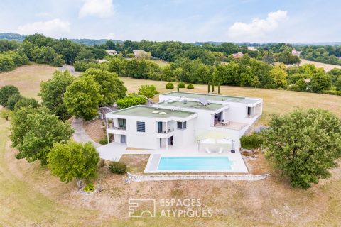 Architect-designed house with panoramic views and high-end amenities