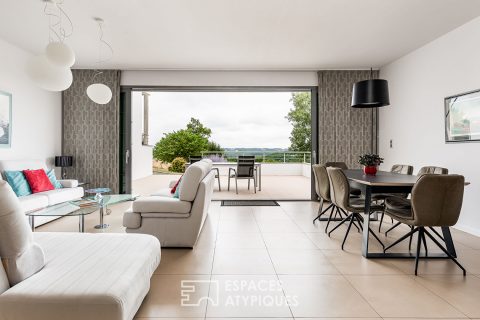Architect-designed house with panoramic views and high-end amenities