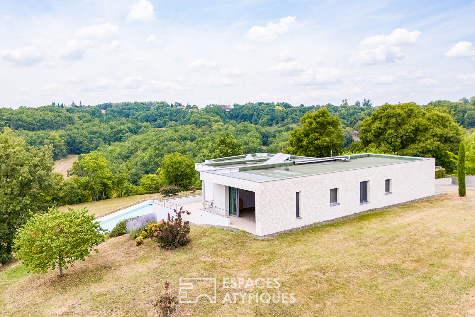 Architect-designed house with panoramic views and high-end amenities