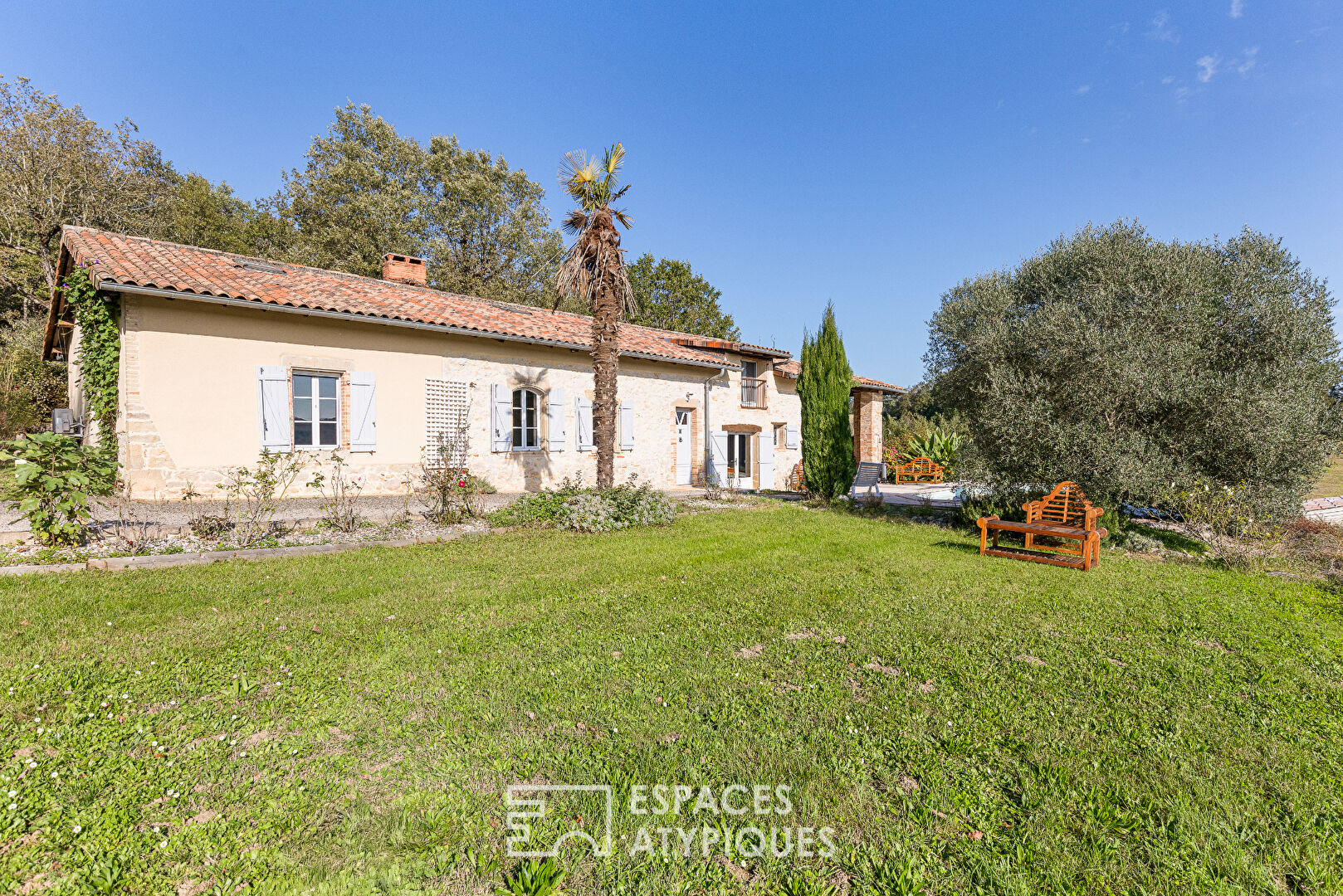 Charming renovated farmhouse 20 minutes from Montauban
