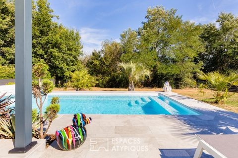 Single-storey house with swimming pool, wood and building plot in the Falguières district