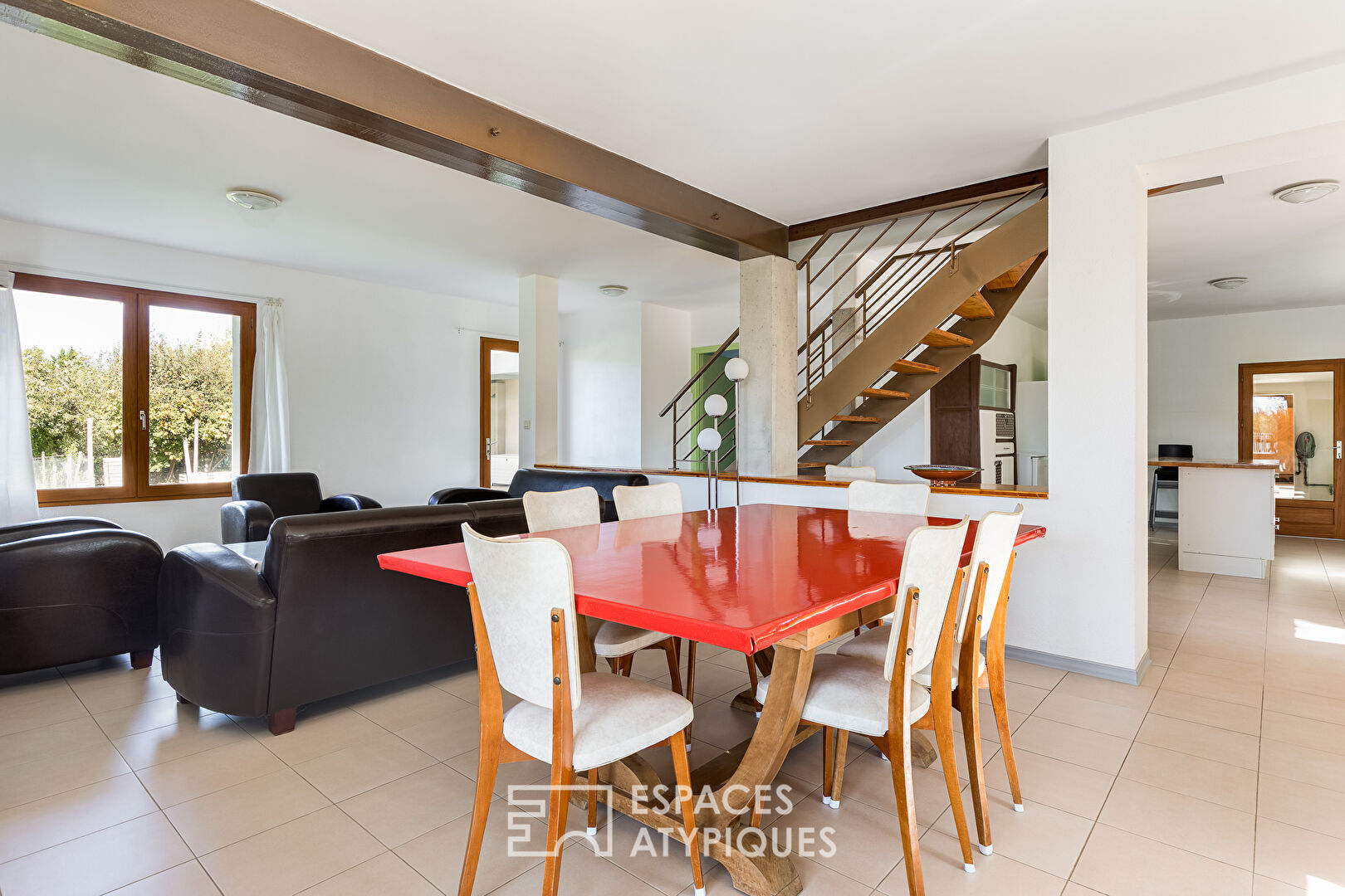 Ferme rénovée avec gîtes et parc arboré à Bas-Pays