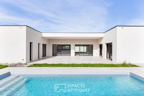 Maison contemporaine de plain-pied à Saint-Martial