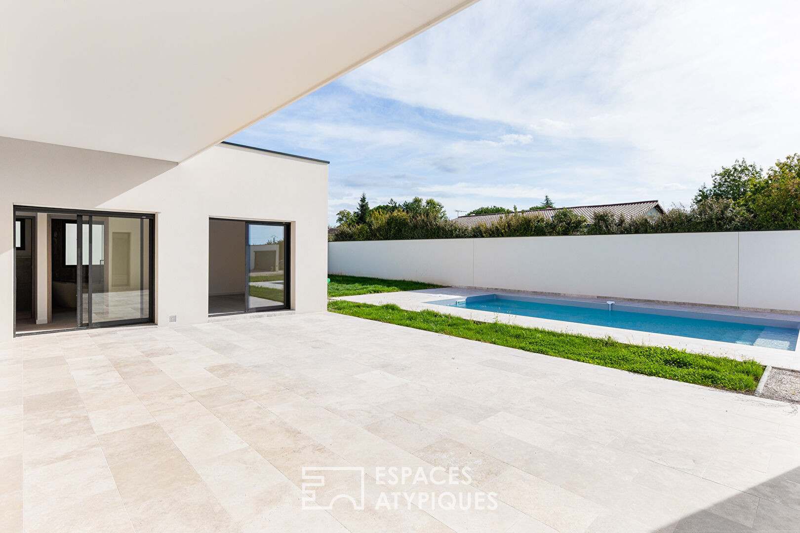 Maison contemporaine de plain-pied à Saint-Martial