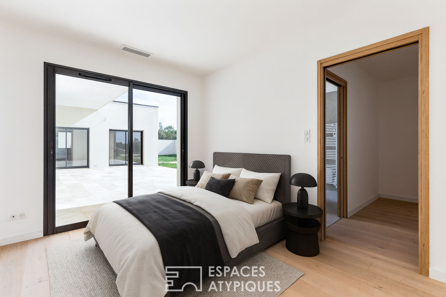 Maison contemporaine de plain-pied à Saint-Martial