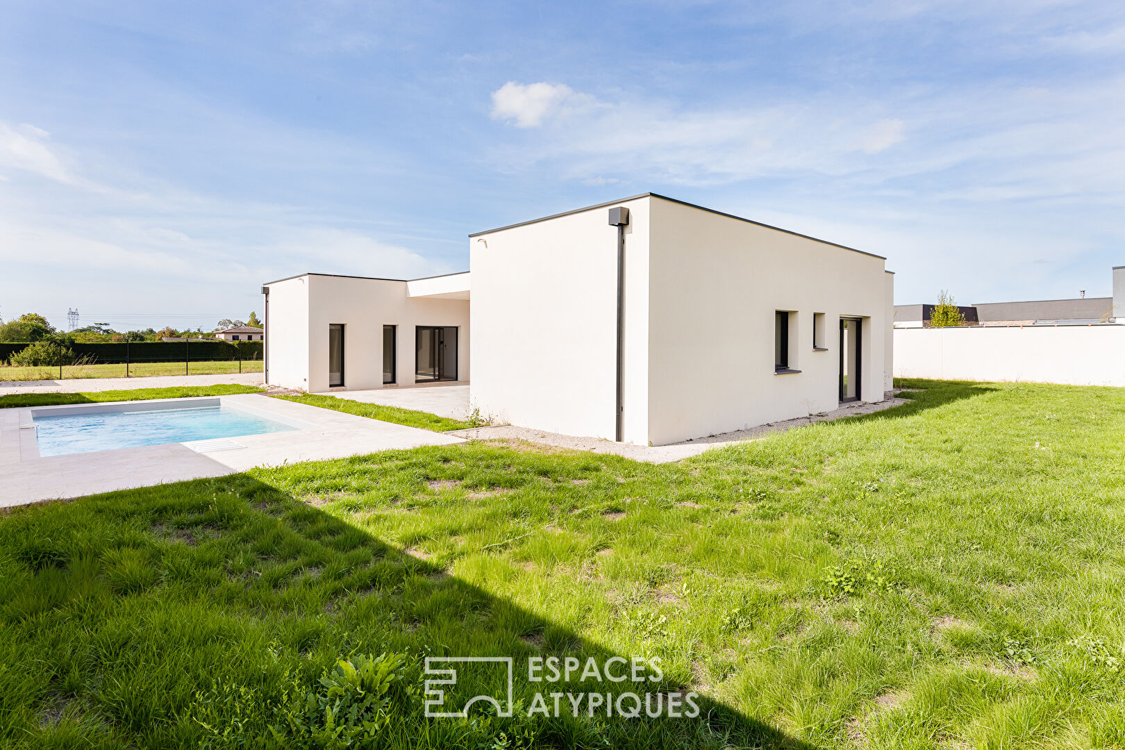 Maison contemporaine de plain-pied à Saint-Martial