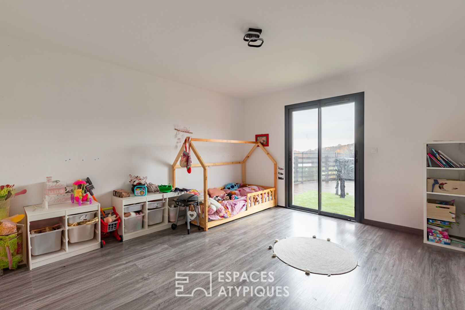 Villa moderniste avec piscine au coeur du Quartier  du Fau