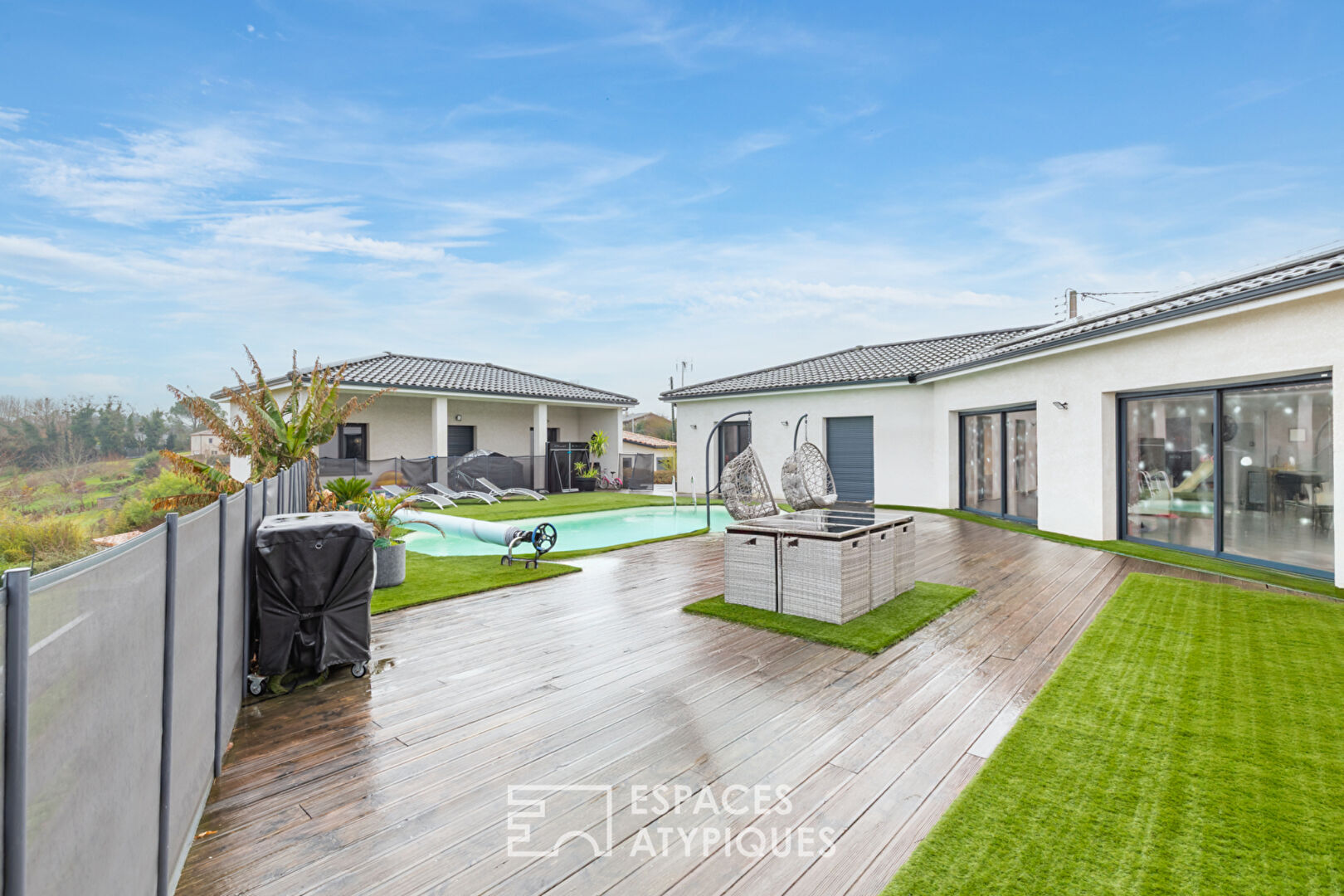 Villa moderniste avec piscine au coeur du Quartier  du Fau