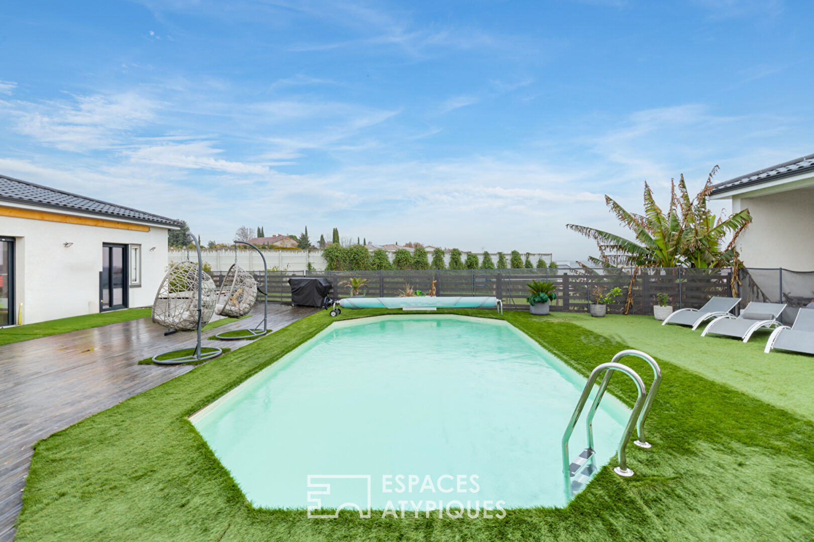 Villa moderniste avec piscine au coeur du Quartier  du Fau