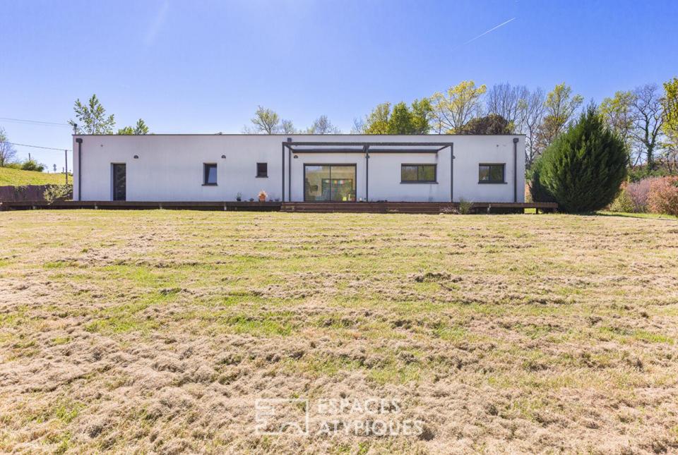 Villa moderniste de plain-pied dans voie privée quartier St Martial