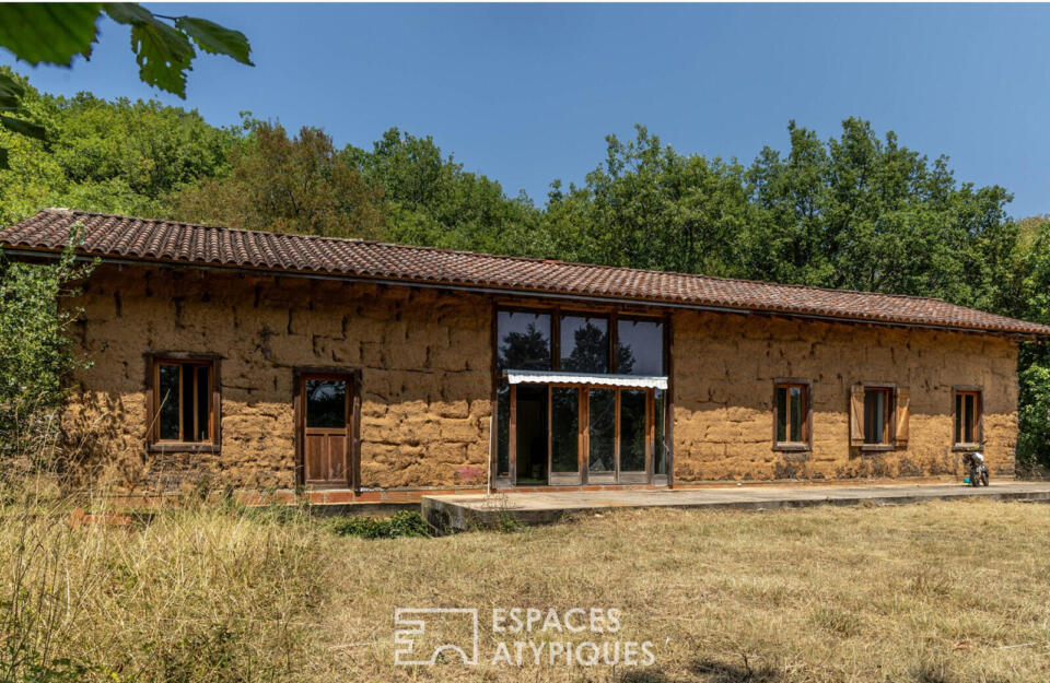 Surprenante maison bioclimatique à Cazals